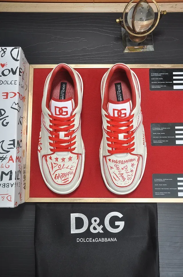Dolce & Gabbana White Red Low-Top Platform Graffiti-Print Leather Lifestyle Sneakers 9