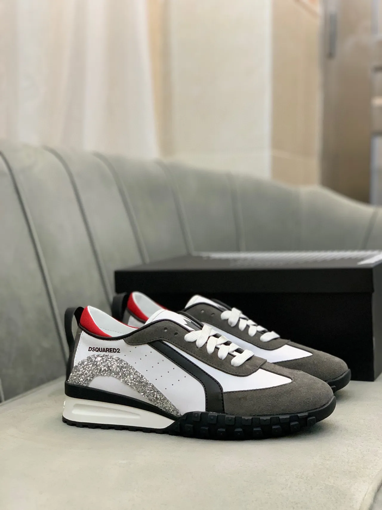 Dsquared2 ICON Rayas brillantes blanco gris rojo sneakers lifestyle 8