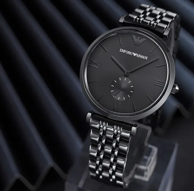 Emporio Armani Reloj Clásico Negro Monocromático Minimalista con Dial de Cuarzo 4