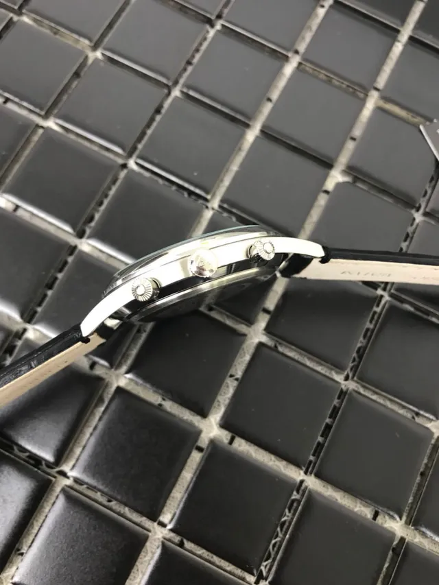 Emporio Armani Reloj Cronógrafo Clásico Esfera Negra Tono Plateado Mecánico 10