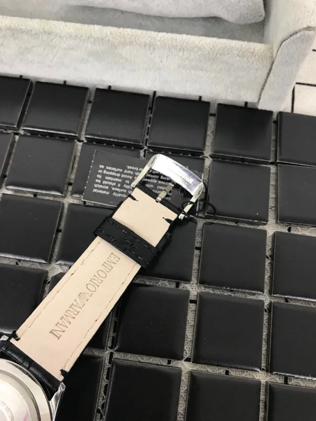 Emporio Armani Reloj Cronógrafo Clásico Esfera Negra Tono Plateado Mecánico 11