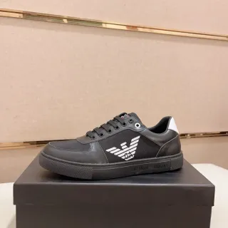 Emporio Armani ইগল লোগো কালো লাইফস্টাইল স্নিকার