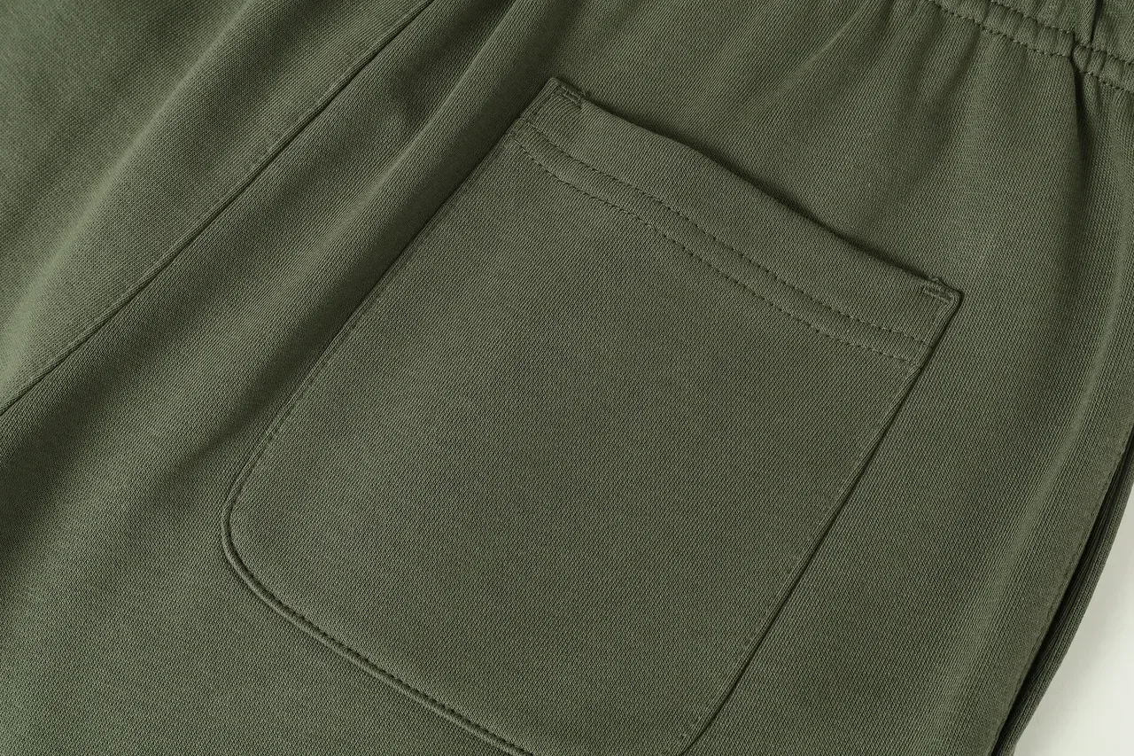 Fear of God Essentials 宽松合身抽绳短裤 8