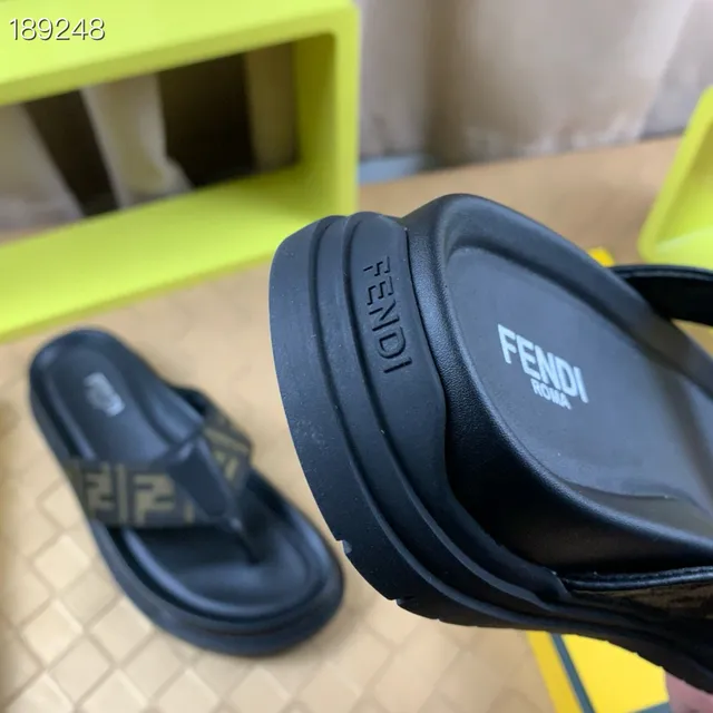 Fendi 黑色 米色 厚底平台 FF Monogram Strap Slippers 2