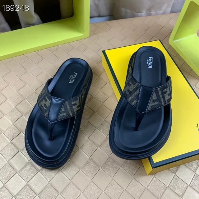 Fendi 黑色 米色 厚底平台 FF Monogram Strap Slippers 4