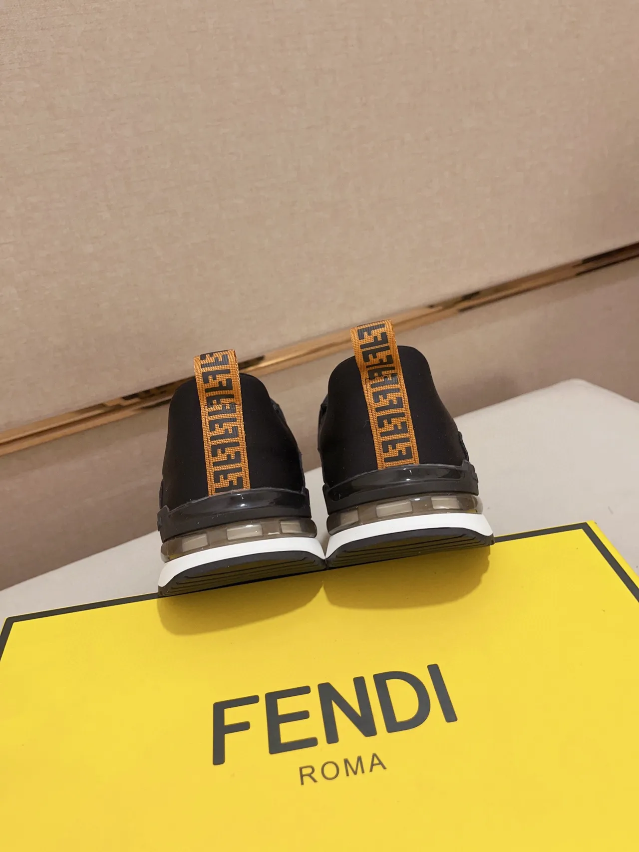 Fendi Preto Marrom FF Monogram Painel de Tecido e Couro Tênis Lifestyle 3