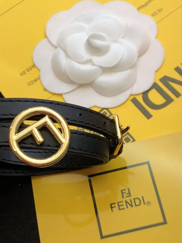 Fendi FF Ceinture en Cuir Noir Or Double Enroulement Fin 3