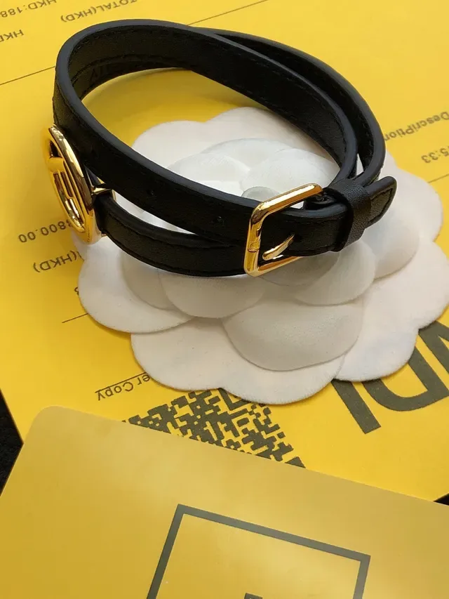 Fendi FF Ceinture en Cuir Noir Or Double Enroulement Fin 4