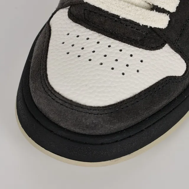 Fendi First Beige Black Layered Mixed-Material Upper Oversized FF Logo Lifestyle Sneakers 5