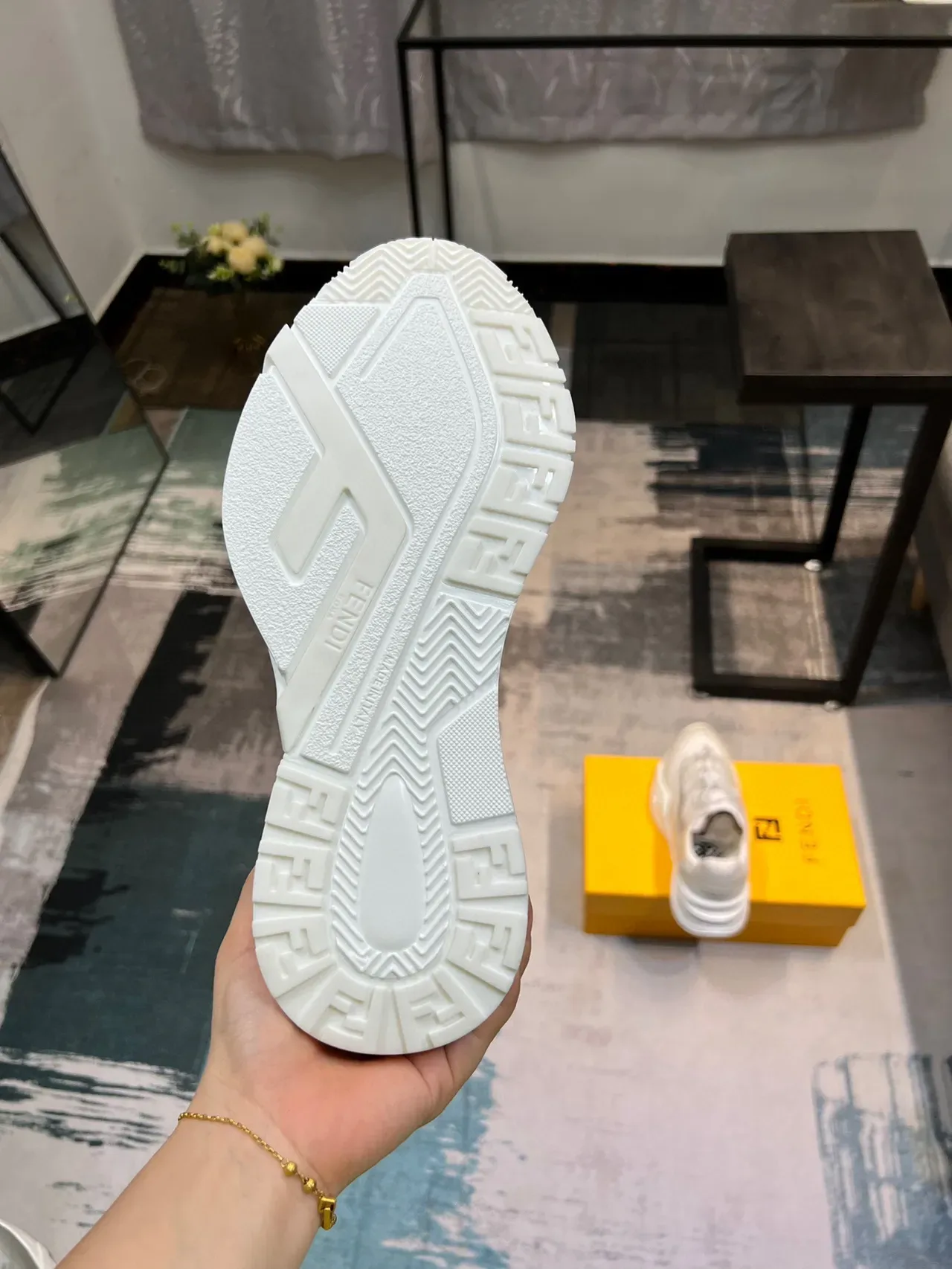 Fendi Mania Runner सफेद पारदर्शी ओवरले चंक स्नीकर 8