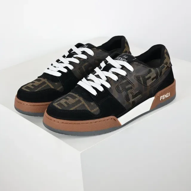 Fendi Monogram سويد لايف ستايل سنيكرز 2