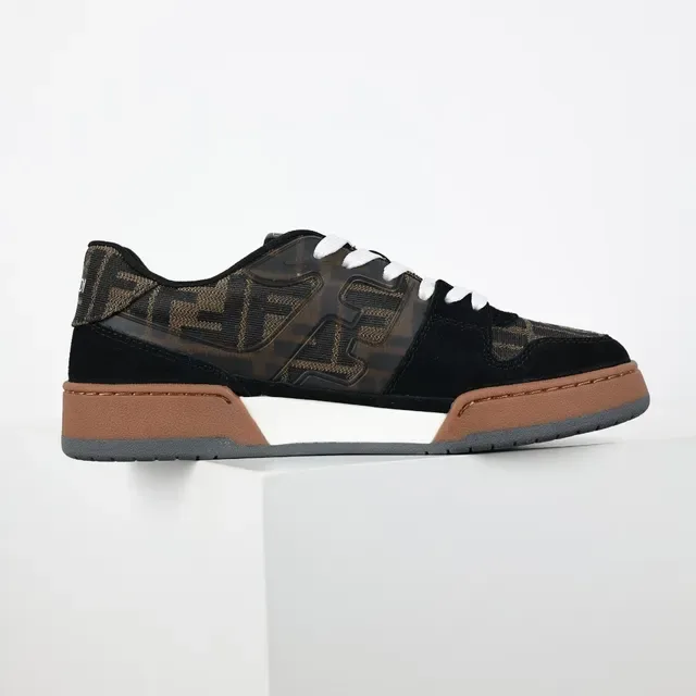 Fendi Monogram سويد لايف ستايل سنيكرز 7