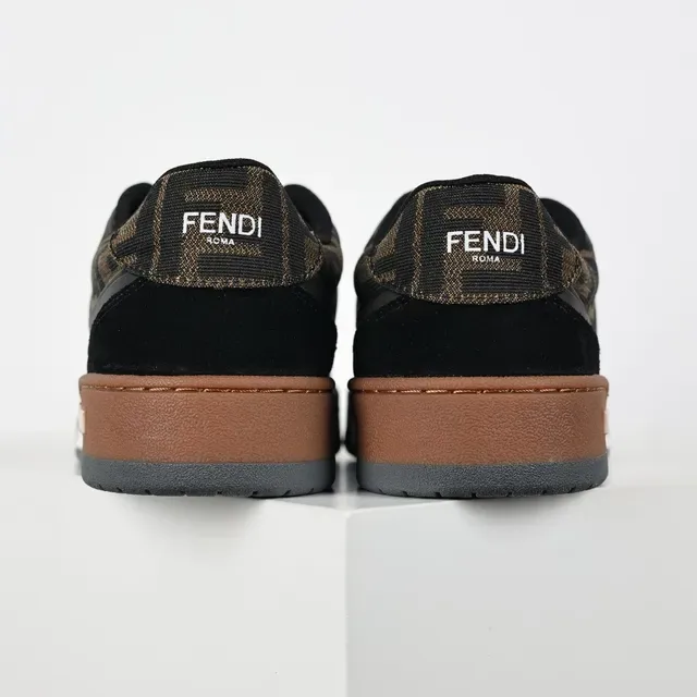 Fendi Monogram سويد لايف ستايل سنيكرز 8