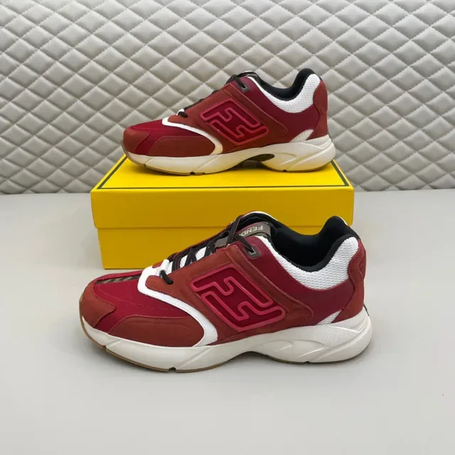 Fendi 红白 无带 踩脚 超大 FF 标志 生活方式运动鞋 5