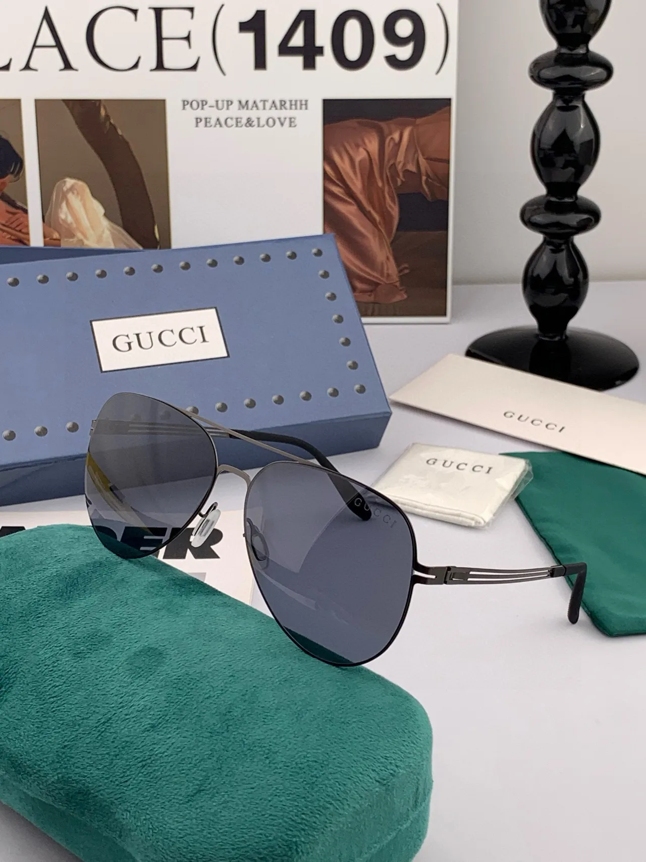 Lunettes de soleil style aviateur avec monture fine en métal noir 4