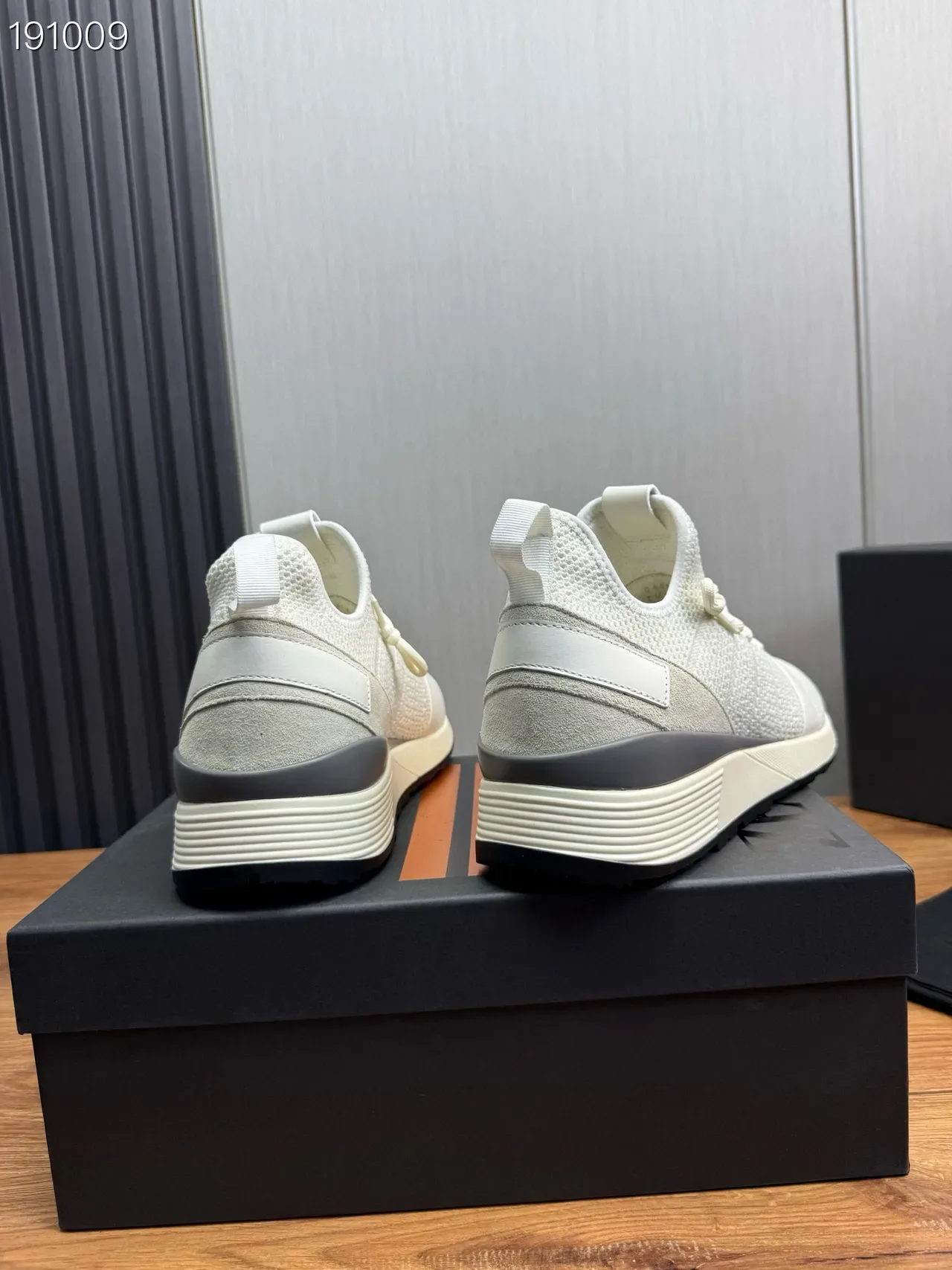 Beige Gray Knit Upper Minimalist Lace-Up Sneakers 2