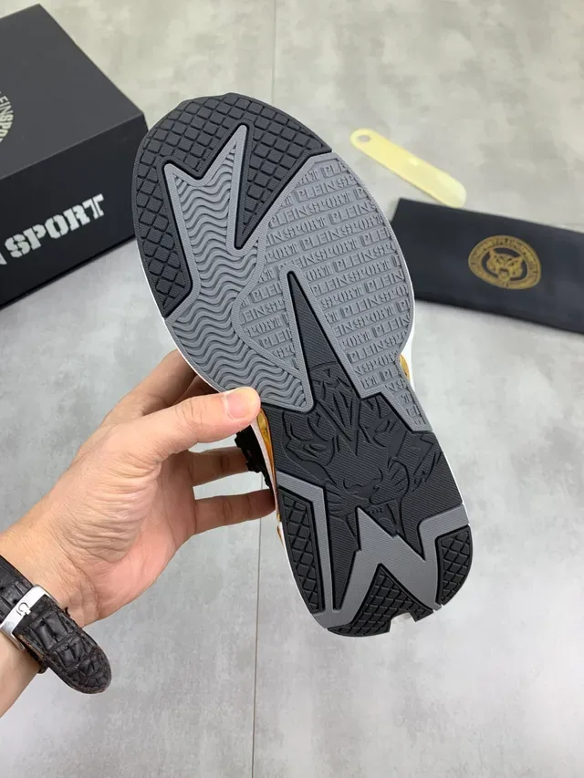 Black and Gold Mesh Upper Sculpted Midsole Lifestyle Sneakers 3