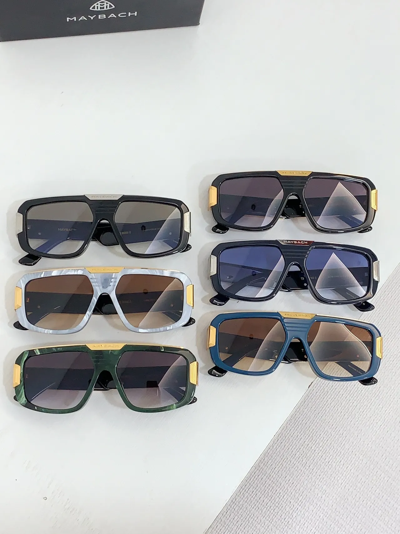 Black Gold Armação retangular oversize óculos de sol com haste de acetato marmolado 3