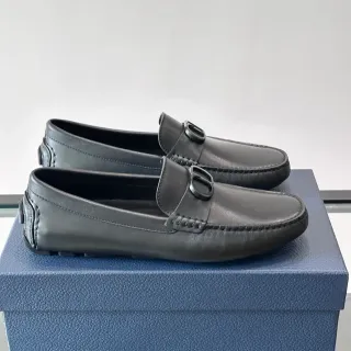 কালো চামড়ার ঘোড়ার বিট বাকল লোফার
