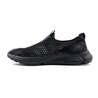 حذاء أسود شبكي slip-on للأسلوب الحياتي