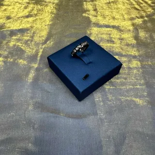 حلقة حجرية سوداء Pavé-Set