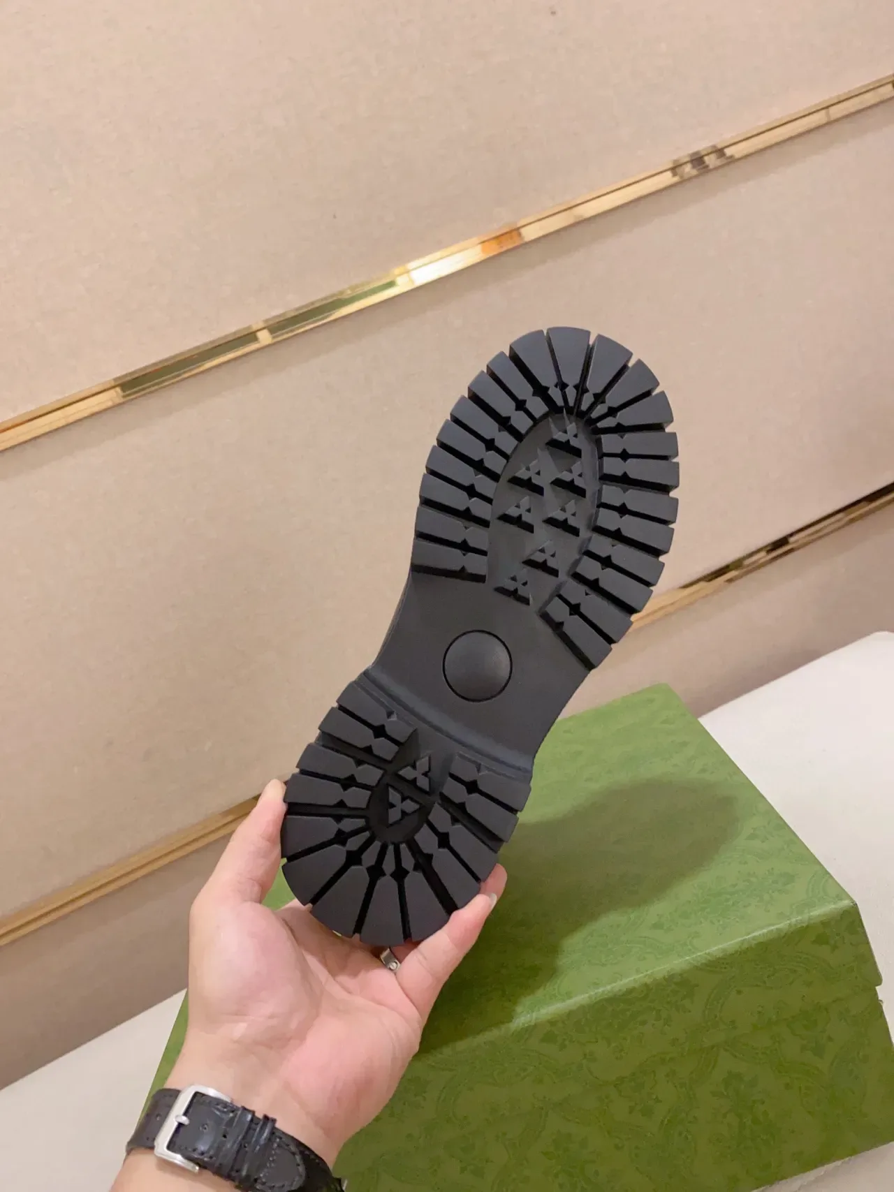 黑色光滑皮革系带踝靴 2