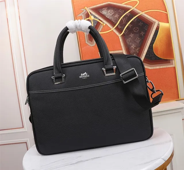 Black White Pebbled Leather Contrast Stitching Boston Bag 2