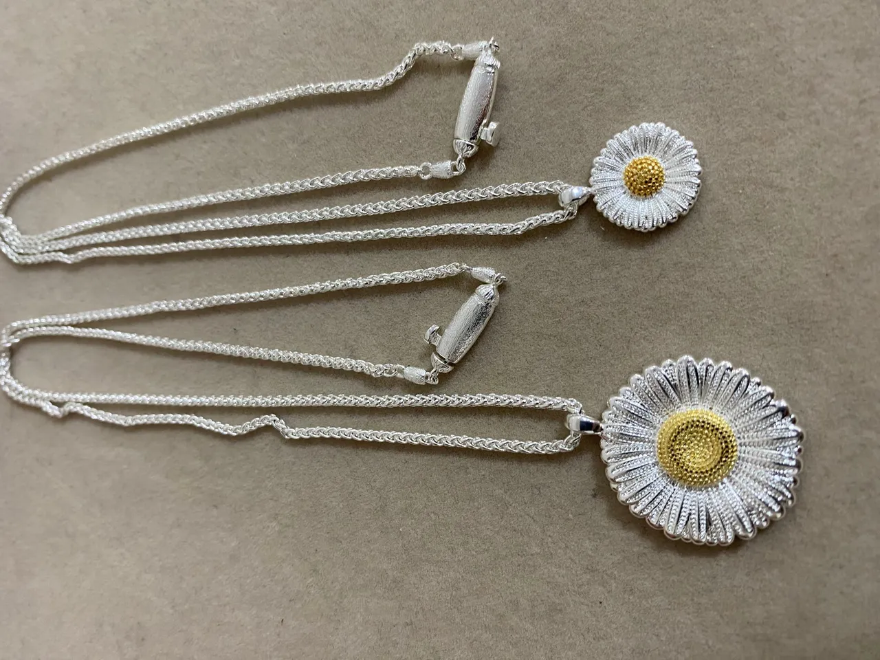 Buccellati 银金花卉纹理手链 4