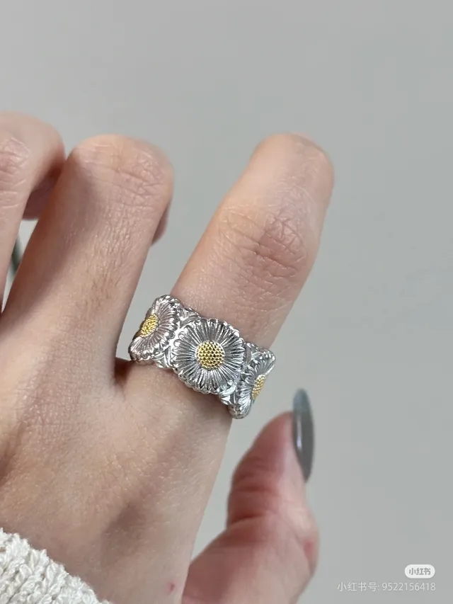 Buccellati 银金花卉纹理手链 6