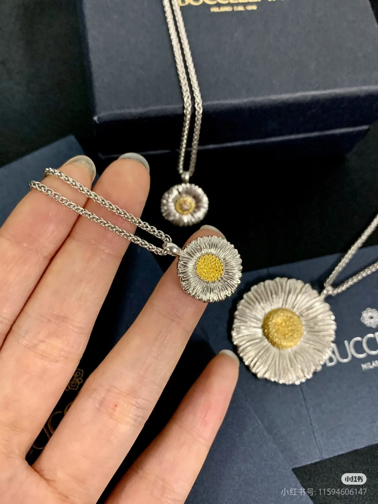 Buccellati 银金花卉纹理手链 9