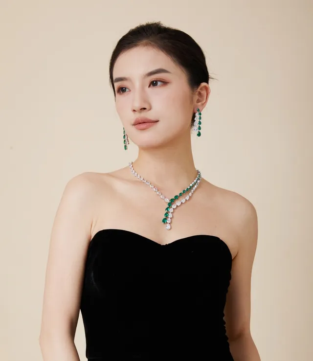 Cascade Pear-Cut Green and White Gemstone Earrings 5