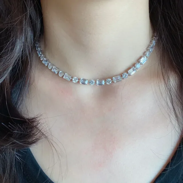 Clear and Pale Yellow Baguette-Cut Linear Stone Necklaces 7