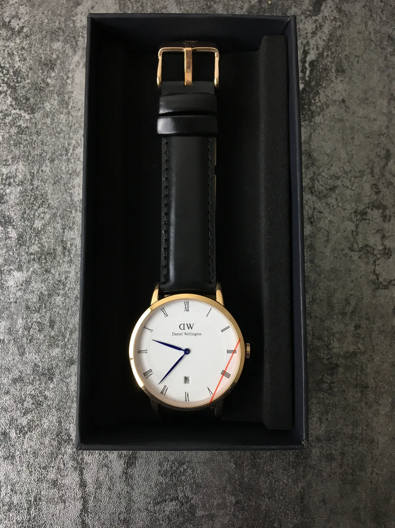 Daniel Wellington 经典黑金极简表壳石英表 3