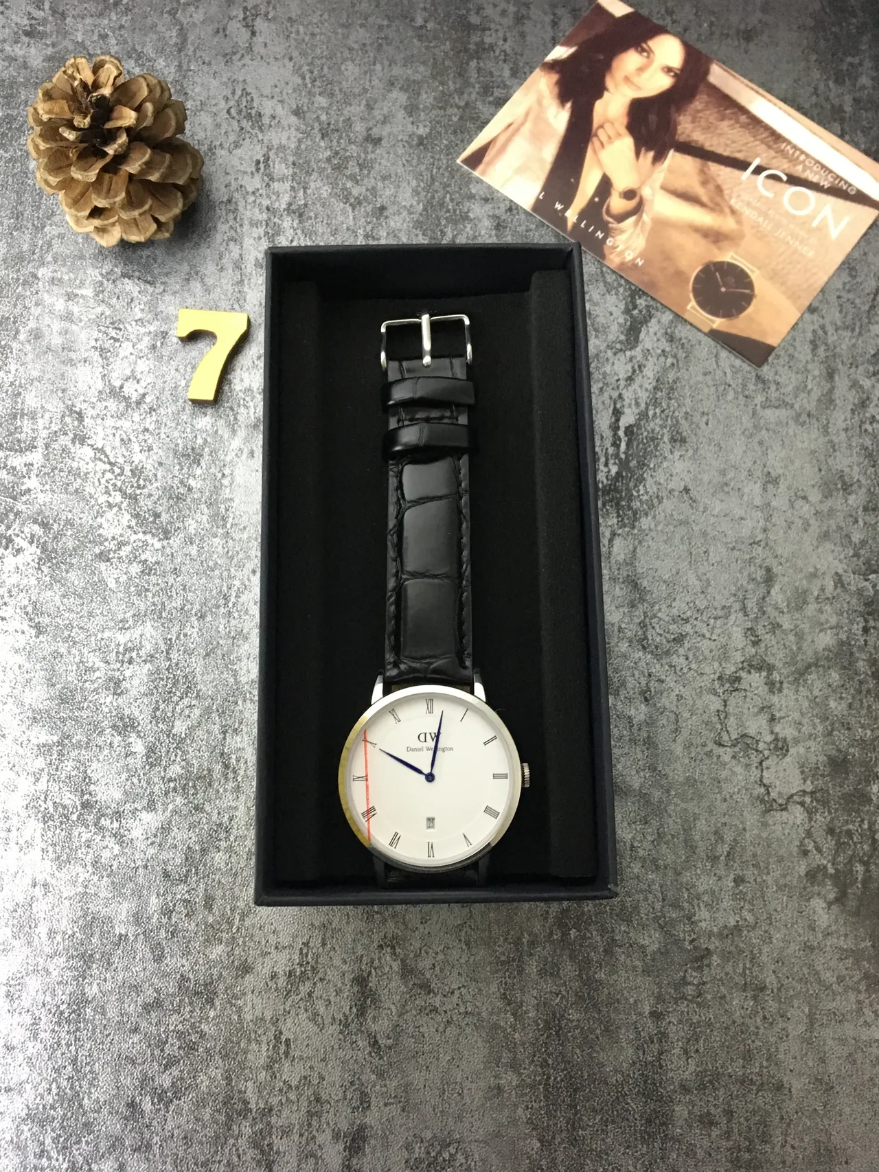 Daniel Wellington Classic Black White Minimalist Dial Croc-Embossed Leather Strap Quartz Watch 3