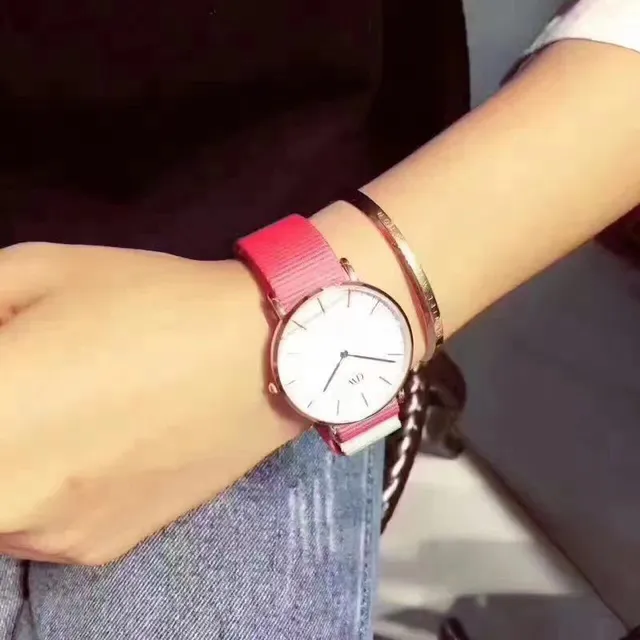 Daniel Wellington क्लासिक पिंक पर्पल मिनिमलिस्ट डायल नाटो फैब्रिक स्ट्रैप क्वार्ट्ज घड़ी 2
