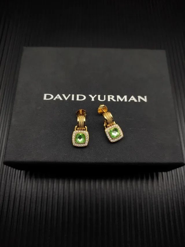 David Yurman Aretes Halo con Gemas Verdes y Diamantes en Tono Dorado 3