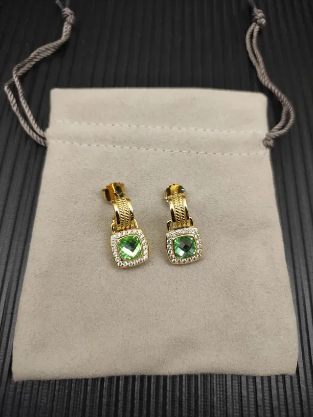 David Yurman Aretes Halo con Gemas Verdes y Diamantes en Tono Dorado 9