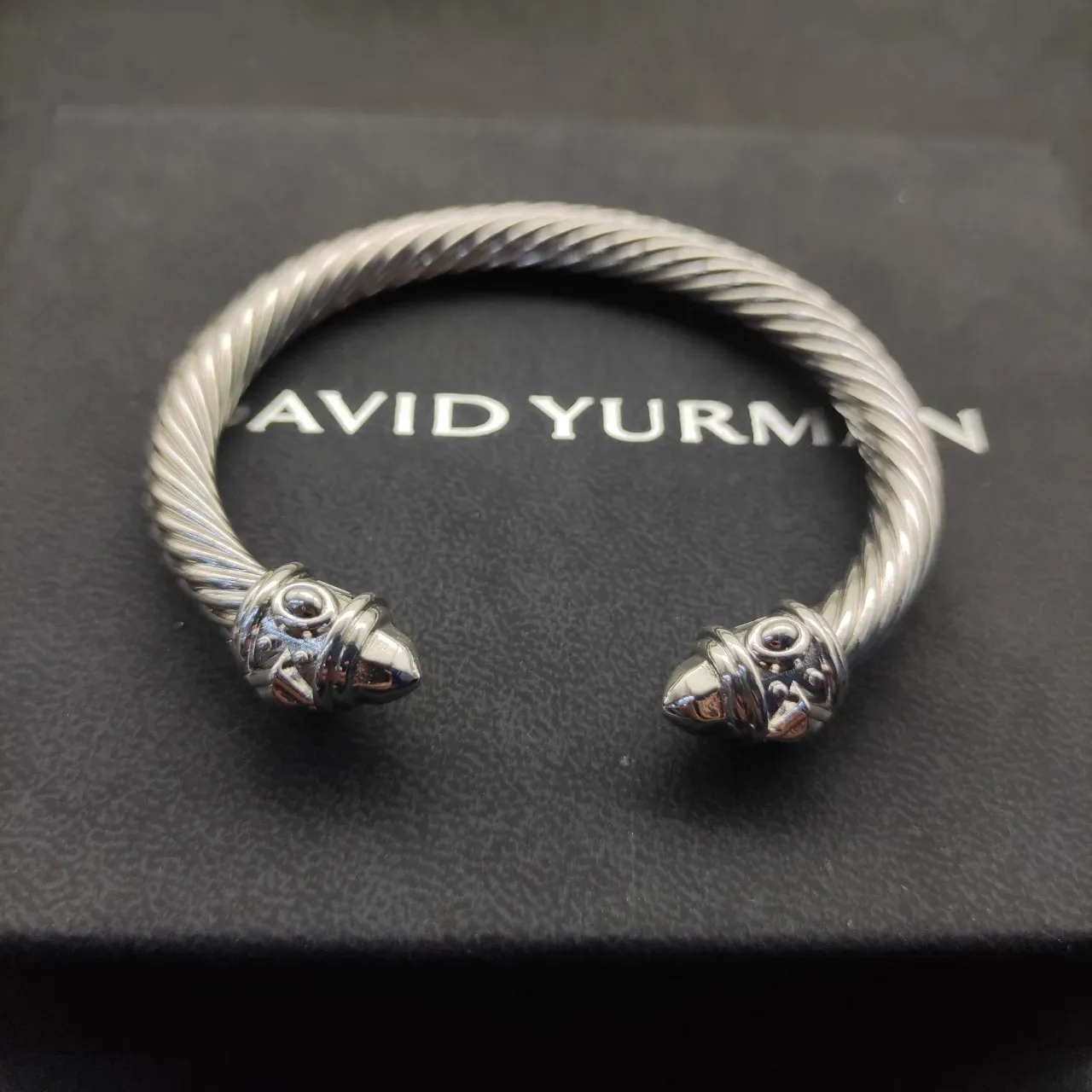 David Yurman 扭曲电缆雕刻端盖手链 4