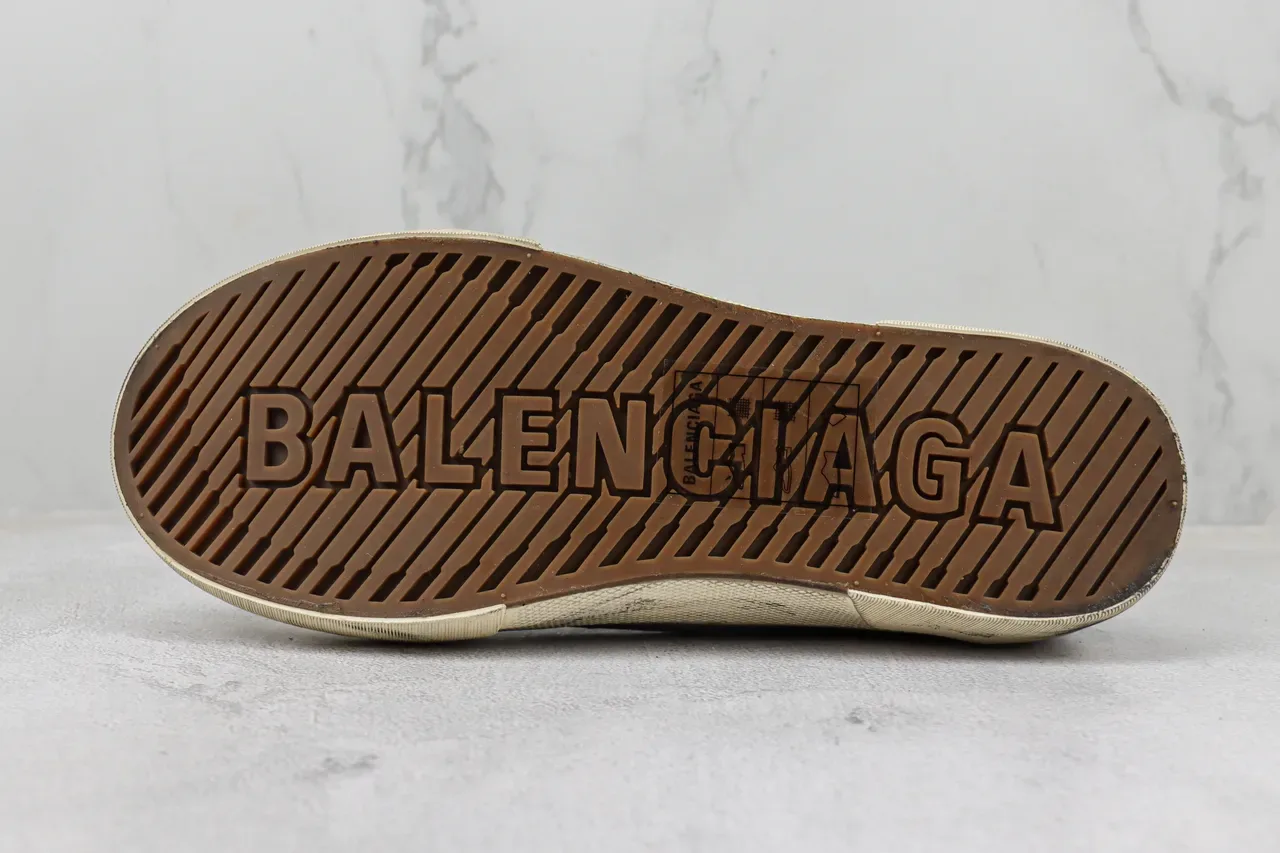 حذاء رياضي low-top distressed من الدنيم 8