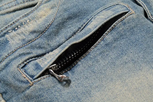 Distressed Frayed-Edge Slim-Fit Jeans 8