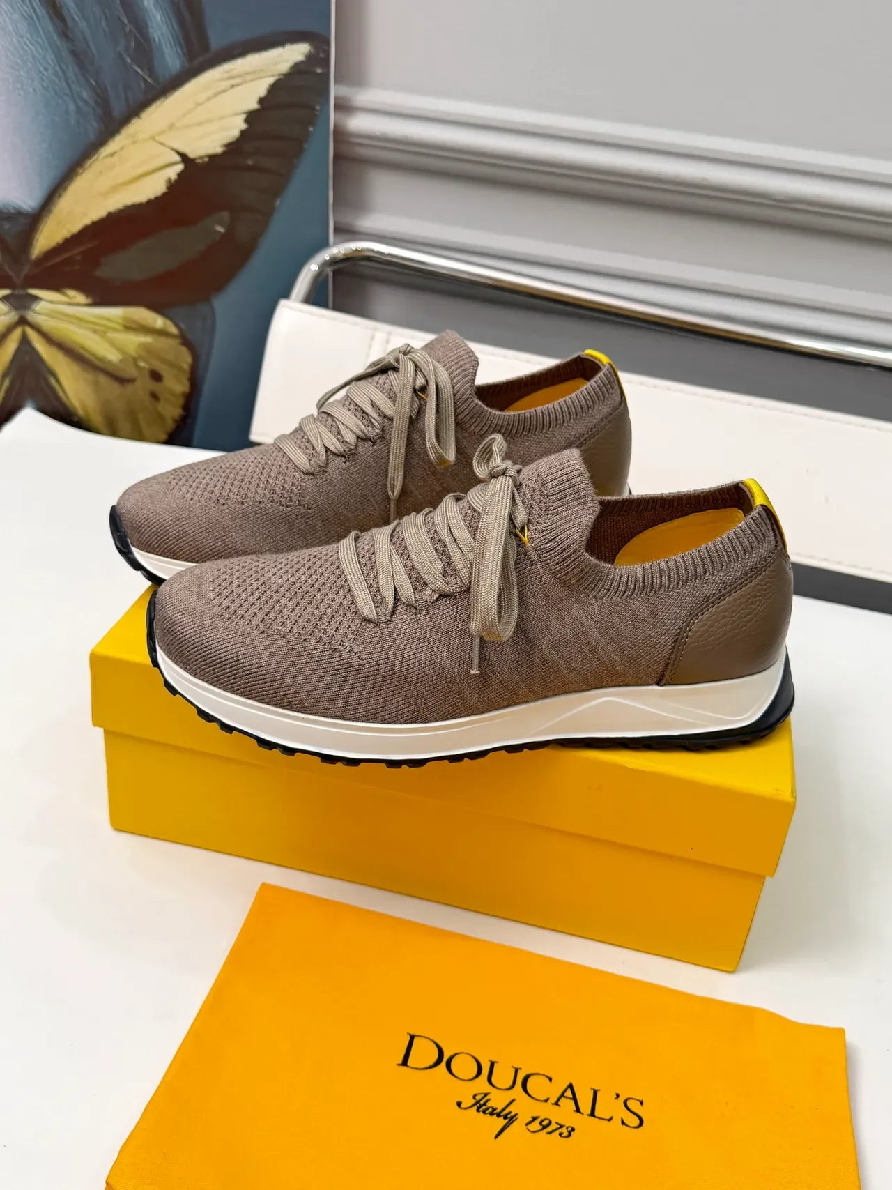 Doucal's Chaussure Lifestyle avec Upper en Tricot et Contrefort de Talon en Cuir 4