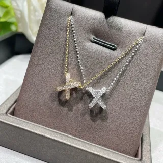 Colliers avec pendentif en forme de X à deux tons Pavé