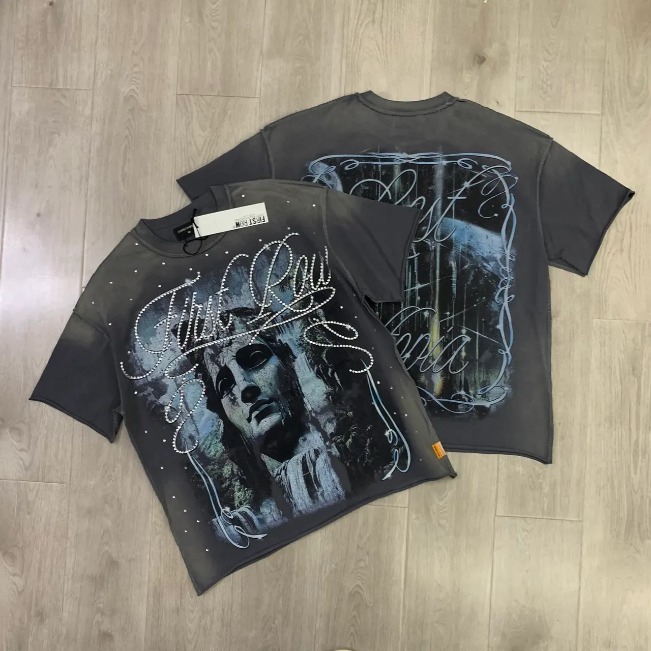 FIRST ROWS Graphic-Print Rhinestone-Embellished Charcoal Gray T-Shirt 4