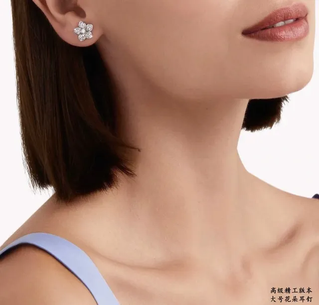 Floral Pavé Five-Petal Stud Earrings 9
