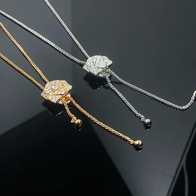 Collier Lariat en Tons Doré et Argenté avec Cristaux Pavé Florals 2
