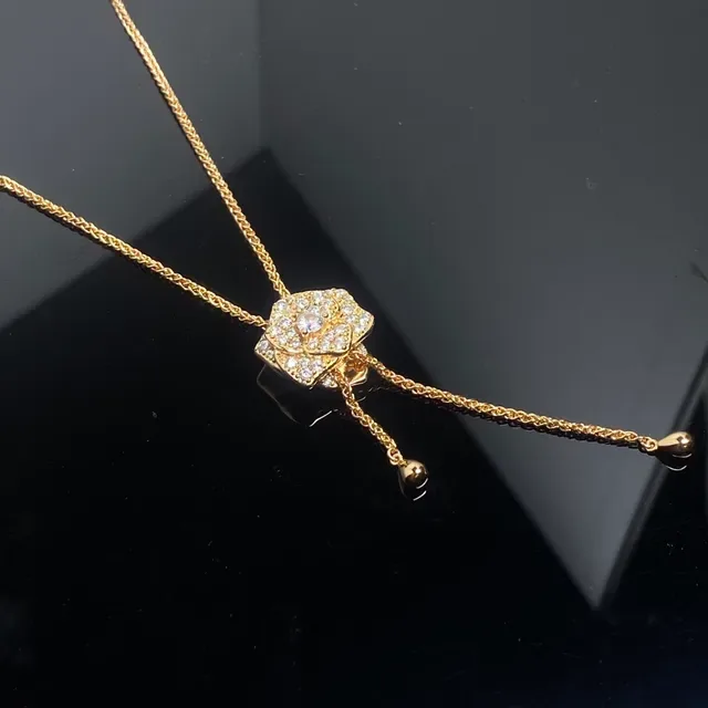 Collier Lariat en Tons Doré et Argenté avec Cristaux Pavé Florals 4