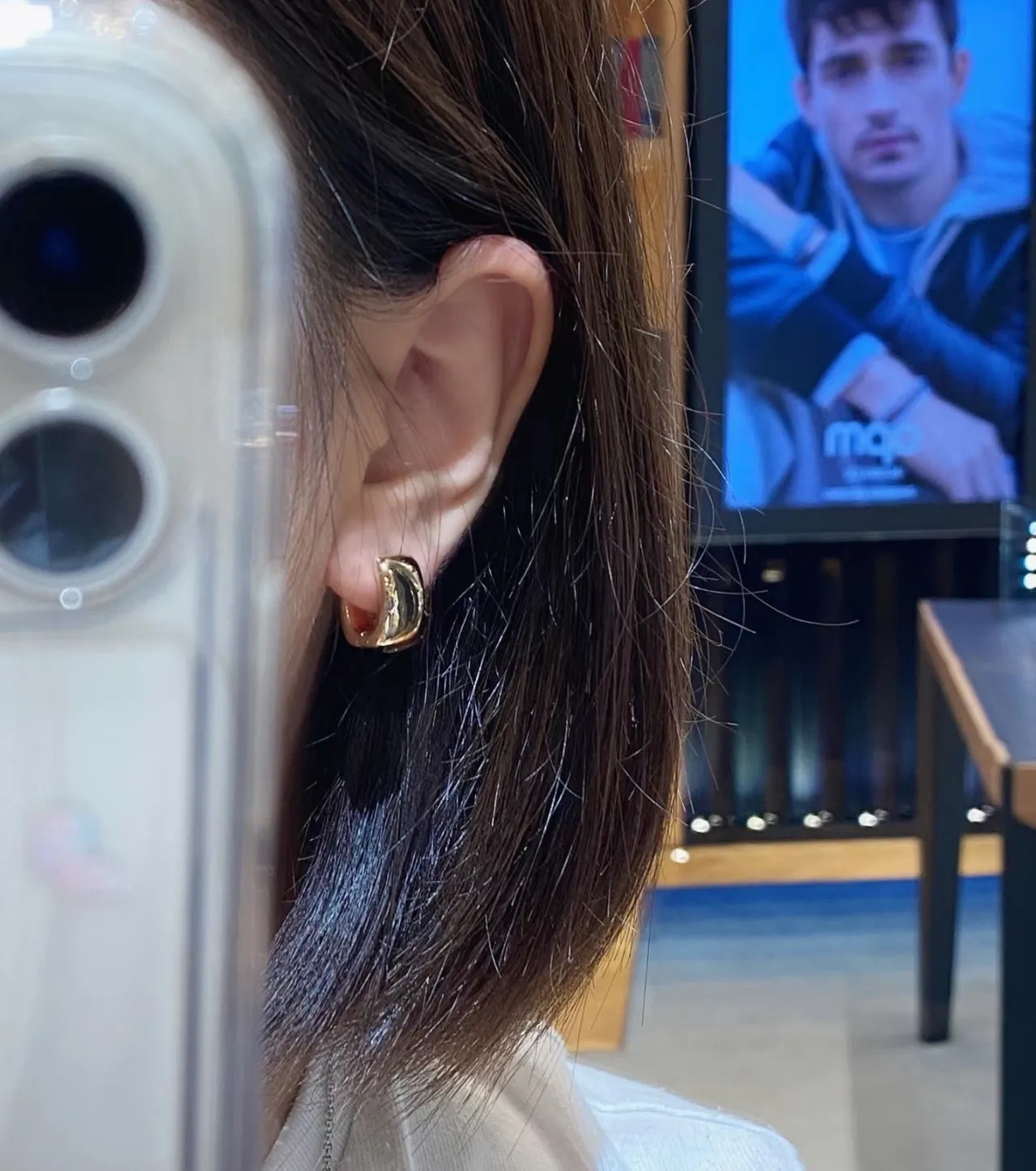 Aretes de aro dorados marrones con bisagras 3