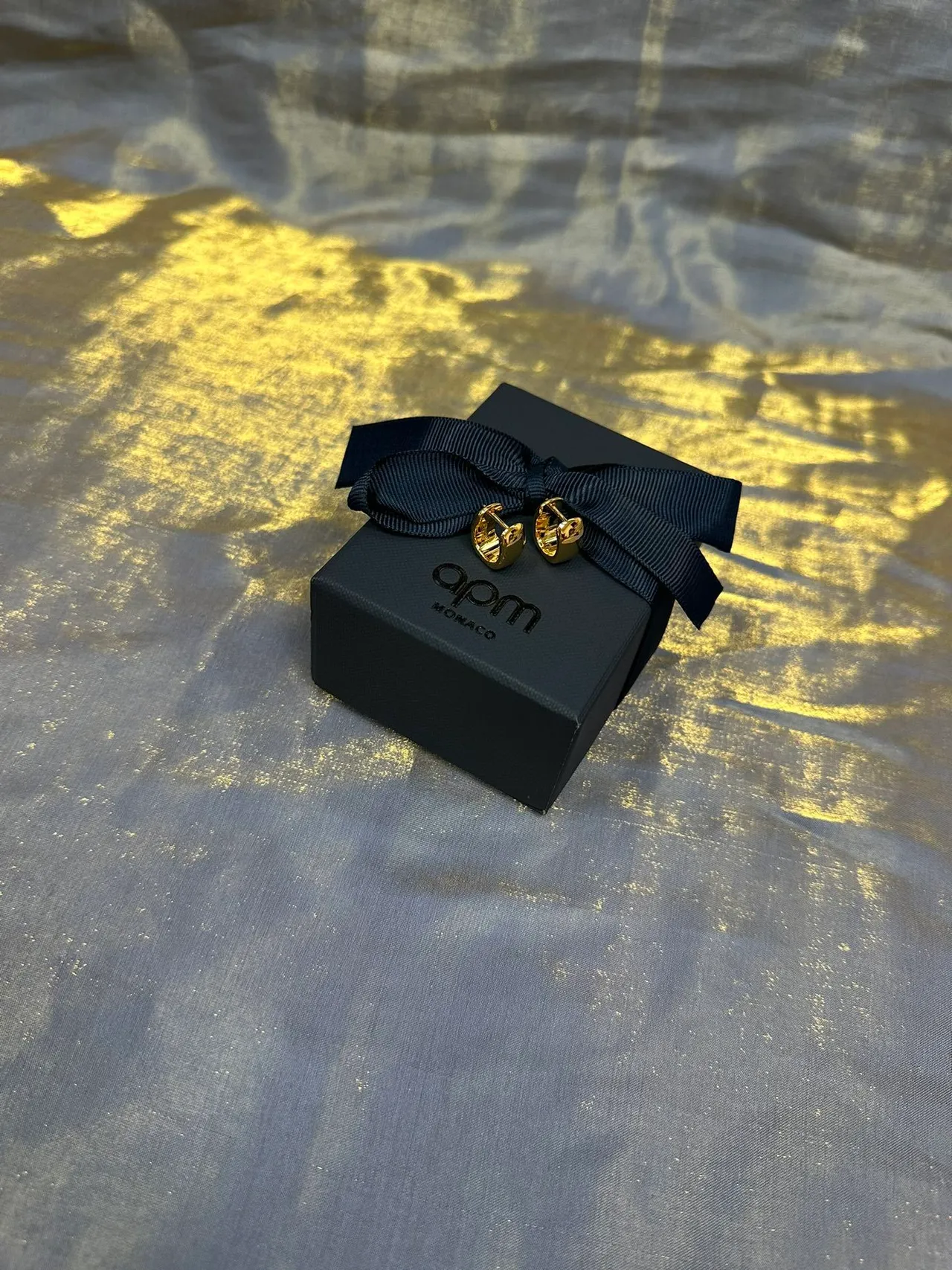 Aretes de aro dorados marrones con bisagras 7