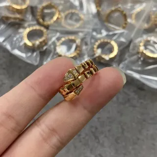 金色几何分段镶嵌石戒指