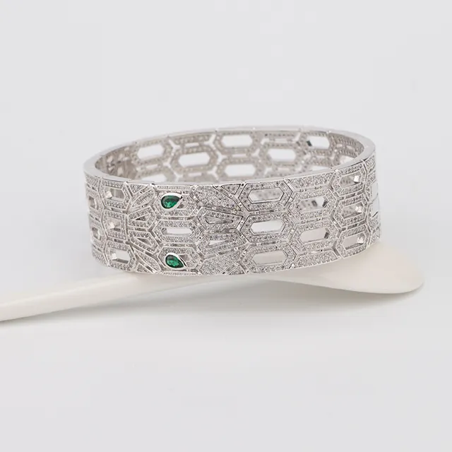 Gold Green Geometric Openwork Pavé-Set Bracelet 12